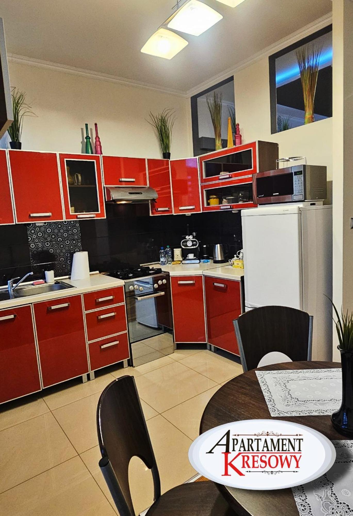 Apartament Kresowy Parter 3 Pokoje Duza Lazienka Kabino-Wanna Spa Wi Fi Ekspres 2X Smart Tv Antresola Parking Free Plac Zabaw Bilet Na Aquapark 150M W Cenie Hrubieszow Exterior photo